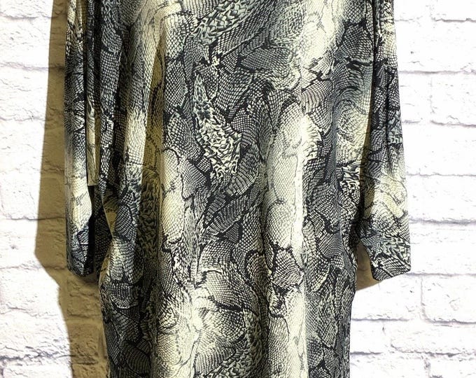 NWT Coco Bianco Snake Print Oversized Tunic Top Womens M Made USA