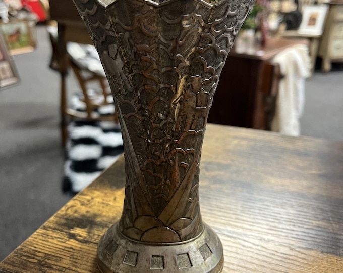 Antique Art Deco elephant design Fan Shaped Key Metal Vase Made in Japan