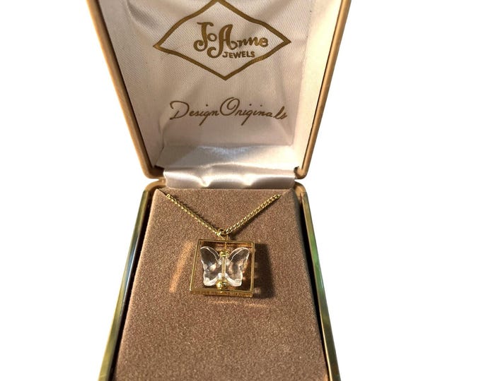 Vintage JoAnne Jewels Butterfly Lucite Pendant Necklace 18" Original Box