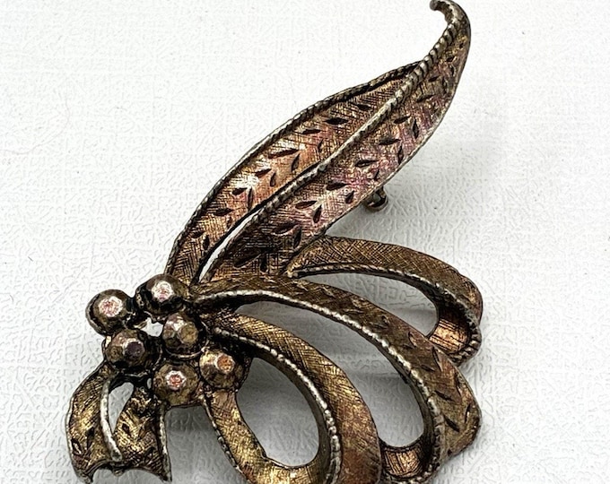 Gold Tone Floral Leaf Berry Brooch Textured Openwork Ribbon Pin 2 Inch