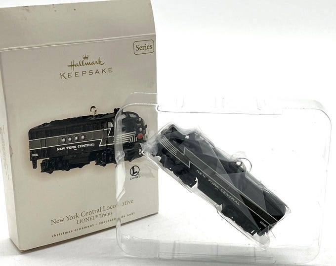 Hallmark Lionel New York Central Passenger Car Ornament Train Keepsake NEW