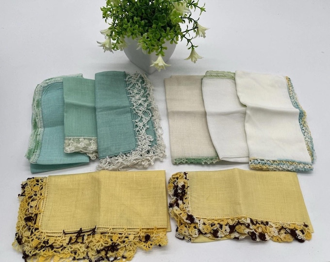 Vintage Estate Ladies Hankies / Napkins Lot Of 8 Cloth Linen Lace Trim Assorted