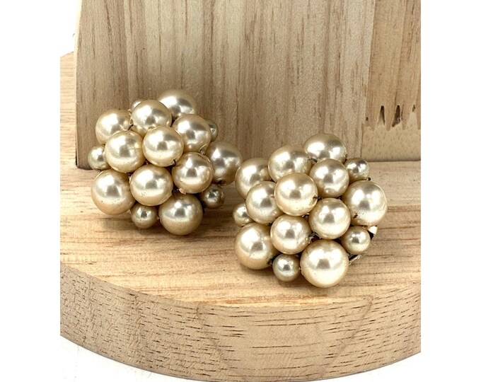 Vintage Japan Faux Pearl Cluster Clip On Earrings Gold Tone 1 Inch Costume