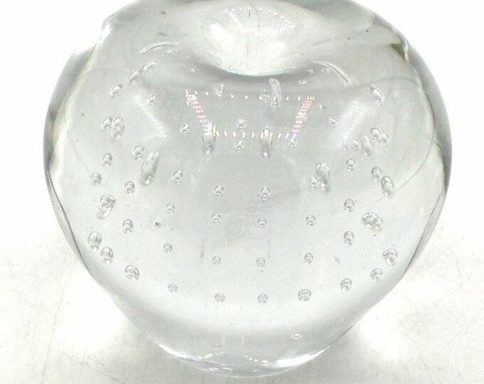 Vintage Clear Art Glass Apple Paperweight Controlled Bubble Bullicante 2.5”