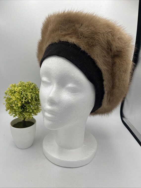 Vintage Natural Fur Women Hat Vintage Natural Fur Pillbox Cossack Hat: 1950-60s Women  main image 3