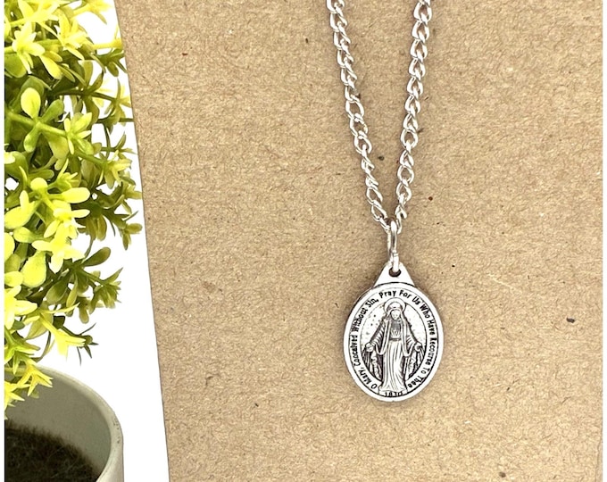 Vintage Miraculous Medal Necklace 20 In Chain Convent Relic Lakewood Ohio