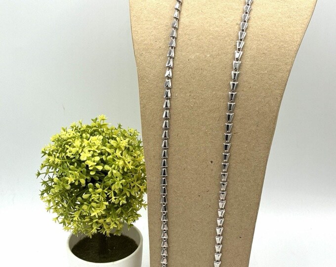 Sarah Coventry Vintage Silvertone Geometric Link Chain Necklace 30 Inch Long