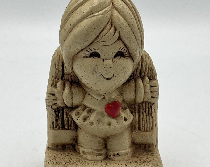 Paula Figurine 1972 I Love You This Much Girl Red Heart Valentine W-265 Vintage
