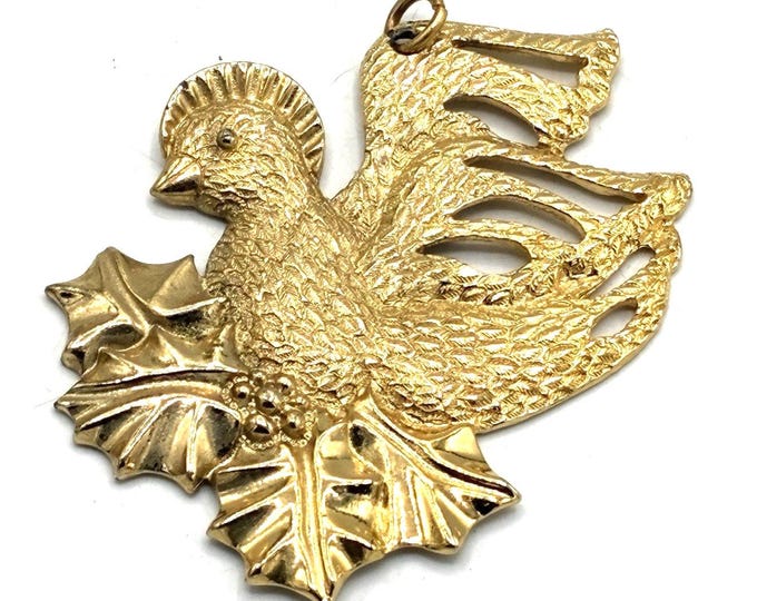 Signed Gerry’s Vintage Gold Tone Bird Pendant Textured Figural 2x3”