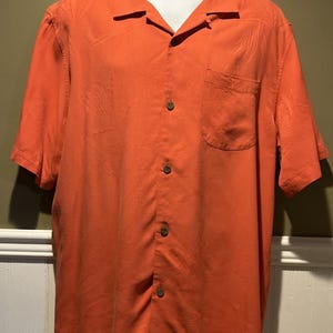 Tommy Bahama Coral Silk Short Sleeve Button Up Shirt Size L image 3