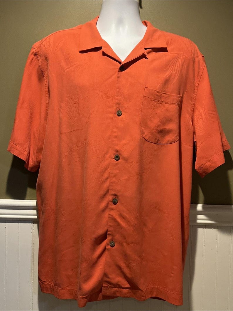 Tommy Bahama Coral Silk Short Sleeve Button Up Shirt Size L image 3