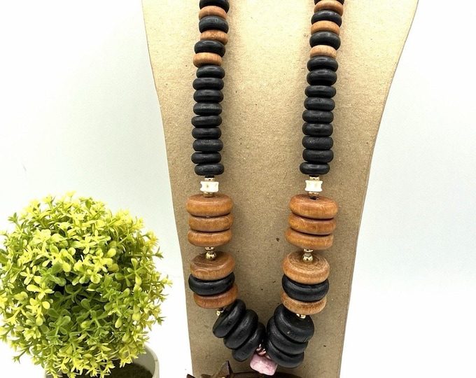 Carved Wood Rhino Necklace 22” Chunky Beaded Animal Statement Jewelry