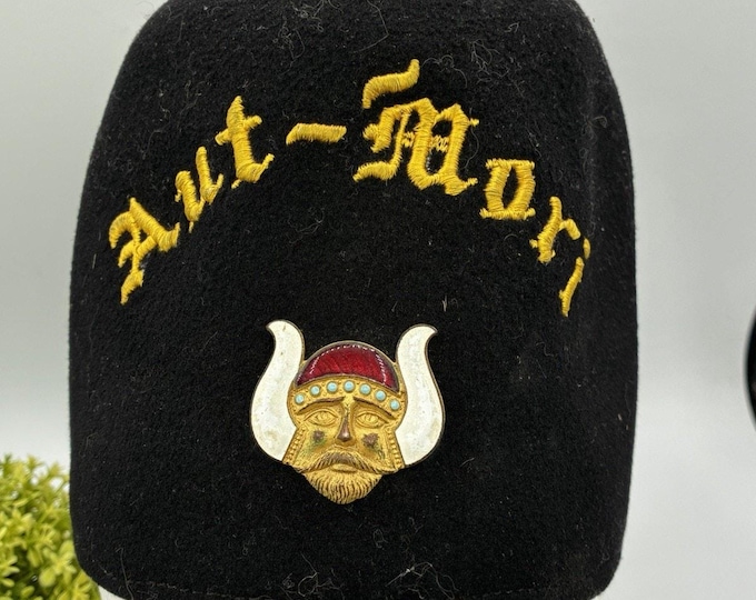 Vintage Salvation Army Felt Fez Hat Viking Emblem Louw-Watt New York