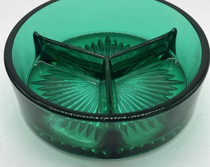 Divided Serving Dish Bowl Green Glass Relish Appitizer Trinket Dish Vintage!!