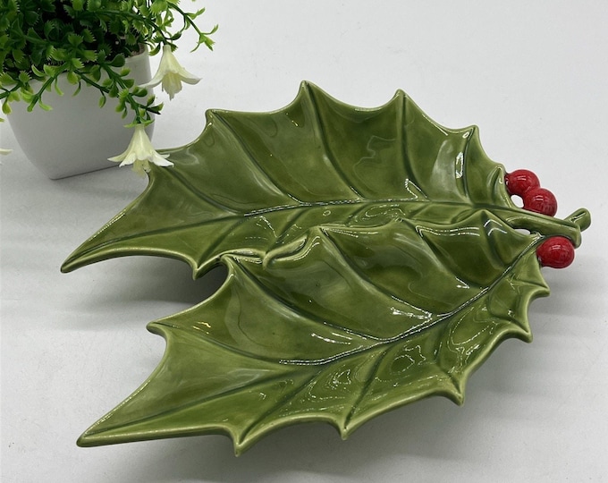 Atlantic Mold Holly Leaf Berry Ceramic Christmas Candy Dish 1974 9x7"