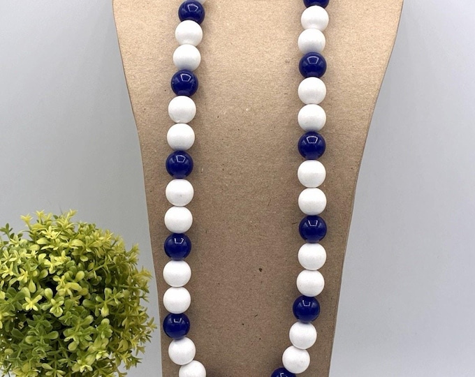 Vintage Navy Blue White Chunky Bead Necklace 24” Mod Statement Jewelry