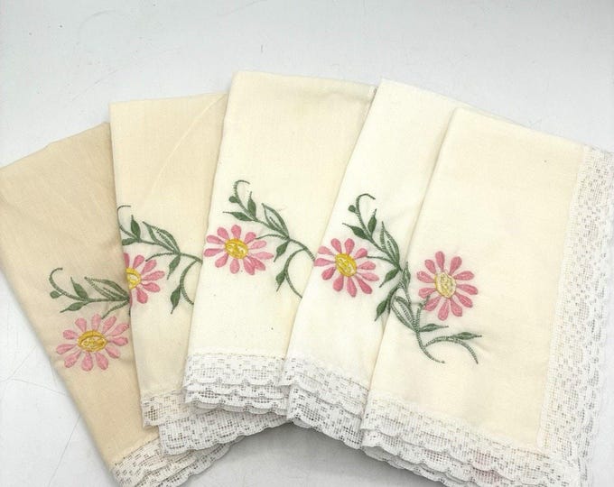 Vintage Embroidered Napkins Set 5 Pink Daisy Floral Lace Trim Cottage
