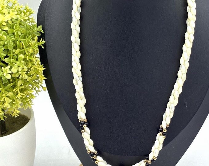 Vintage Twisted Rice Shell Necklace Black Gold Bead Accents 18 Inch