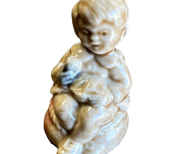 Wade Whimsies Little Jack Horner Nursery Rhyme Porcelain Figurine Vintage Mini