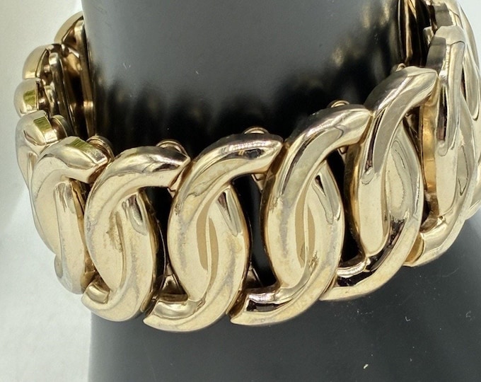 Vintage Monet Wide Curb Link Stretch Bracelet Gold Tone 1980s Statement Bold