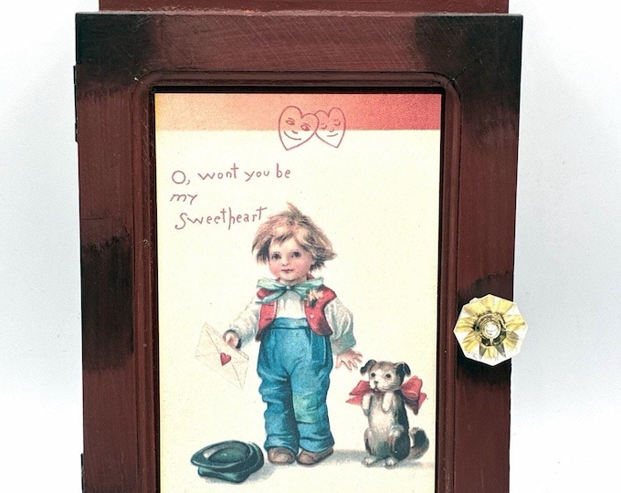 2005 Wood Valentine Key Holder Cabinet Sweetheart Heart Primitive Country Decor