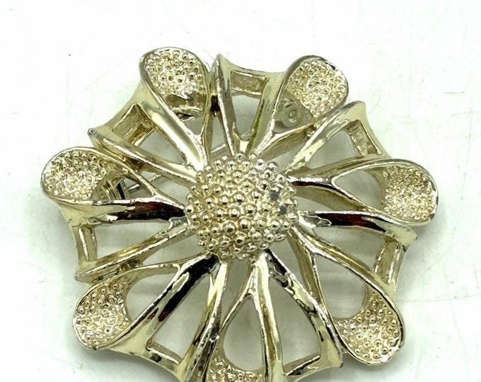 Vintage Gerry’s Flower Brooch Gold Tone Modernist Openwork Floral Pin 1.75”
