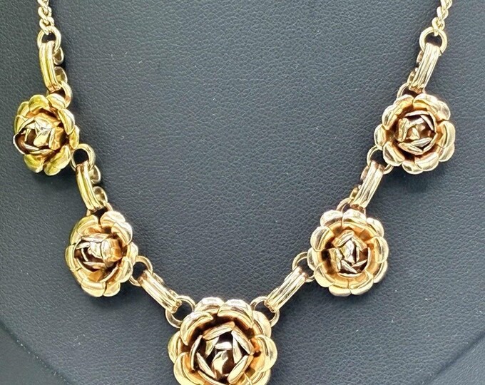 Vintage Gold Tone 3D Rose Flower Station Necklace Rope Chain 16 inc