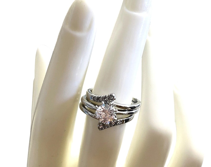 Avon Solitaire Trio Ring Set — Silvertone Jacket & Band Women’s Size 7 NEW