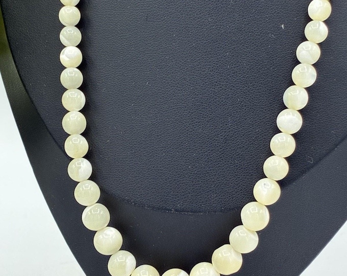 Vintage Genuine Mother of Pearl Round Graduated Bead Necklace 18 inch Barrel