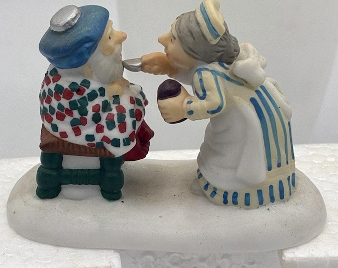 Dept 56 North Pole Series Open Wide #56.56713 Santa Mrs Claus MIB Retired