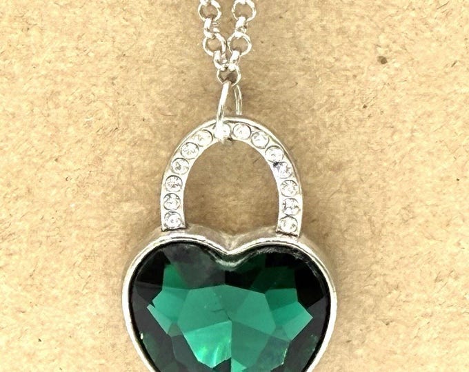 Green Crystal Heart Lock Pendant Necklace Rhinestone Silver Tone 33”