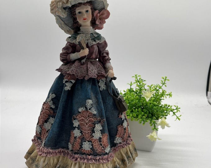 Vintage Meerchi Victorian Lady Resin Figurine With Fan And Handbag 12" x 8" AS IS