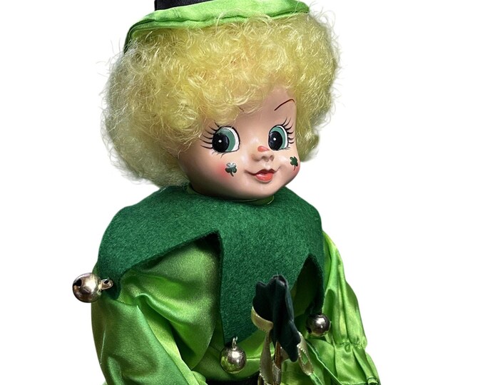 Vintage 1986 Brinn’s March Shamrock Calendar Doll – Green & White Jester Clown – St. Patrick’s Day Decor