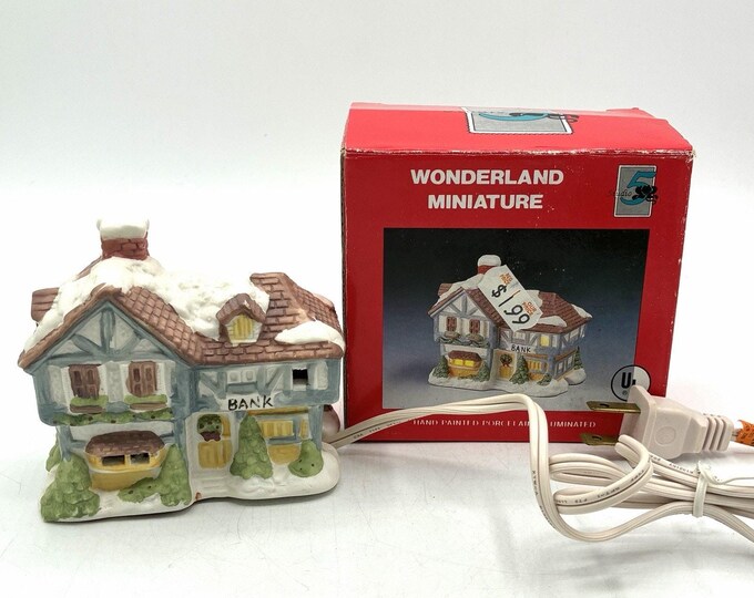 Studio 5 Wonderland Miniature Christmas Village Bank Lighted Porcelain w Box