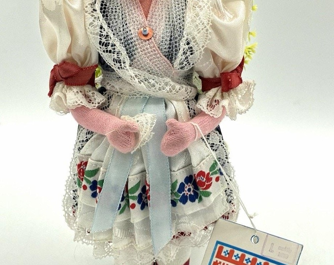 Vintage Hungarian Paloc Folk Doll Szecseny Traditional Costume Tag 9”