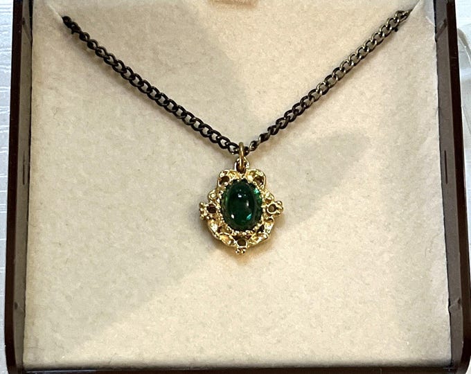 Vintage Ronte of Hollywood Filigree Simulated Emerald Pendant Original Box
