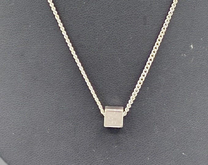 Avon Silver Tone Cube Slider Choker Necklace Curb Chain Minimalist