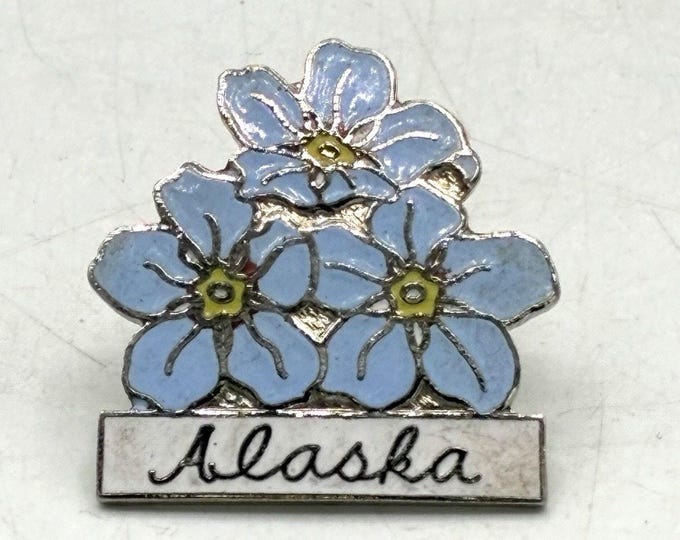 Vintage Alaska State Flower Forget-Me-Not Souvenir Lapel Pin Gold Tone Enamel