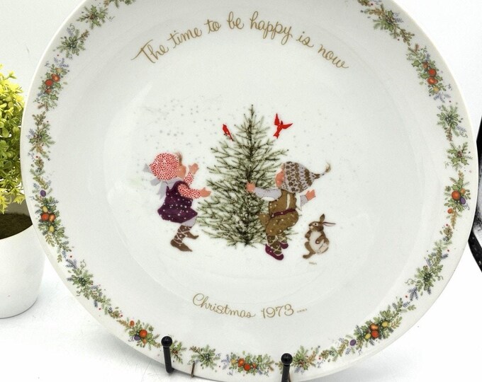 Vintage Holly Hobbie Christmas 1973 Plate The Time To Be Happy Is Now Japan