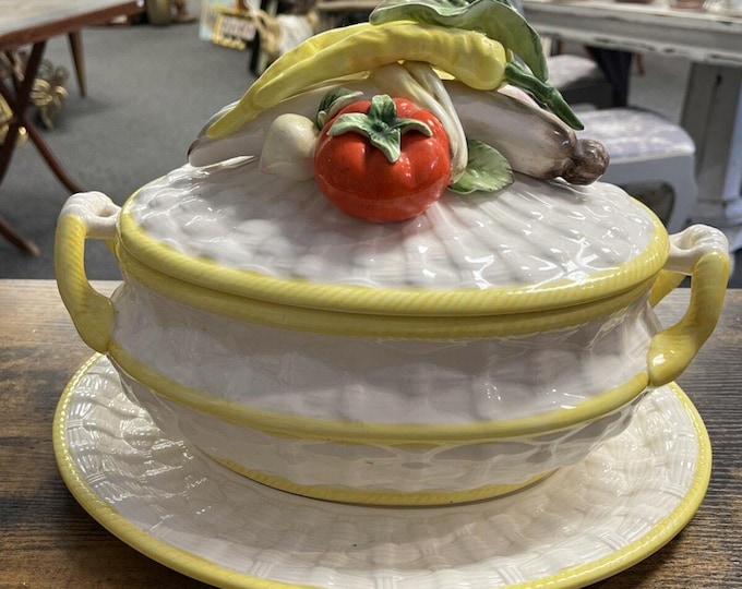 Rare Vintage Majolica Soup Tureen w/ vegetables on the lid Underplate Tray Large