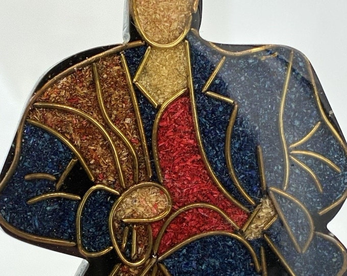 Vintage Crushed Stone Inlay Figural Woman Brooch Gold Wire Cloisonne Style 3”