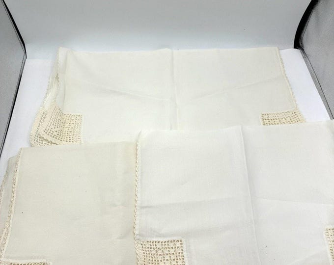 Vintage Cream Crochet Lace Corner Placemats Set of 5 and Table Runner, 6 Pieces