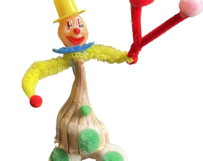 Vintage Seashell Clown Figurine Balloon Folk Art Novelty Beach Souvenir 5"