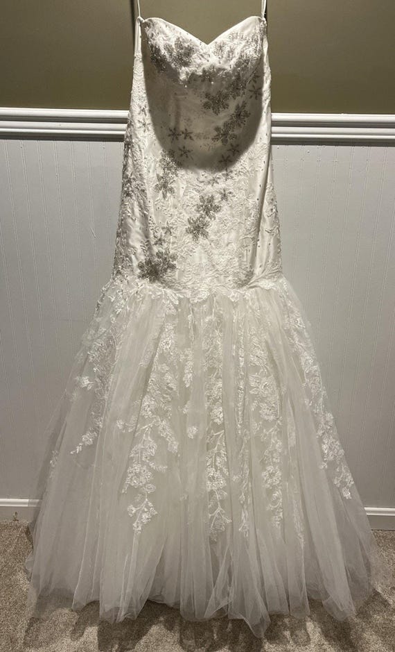 Oleg Cassini Lace Appliqu Mermaid Strapless Ivory Wedding Dress 8 7CWG482 NEW - Etsy New Zealand Oleg Cassini Lace Appliqu Mermaid Strapless Ivory Wedding Dress 8 7CWG482 NEW - Etsy New Zealand