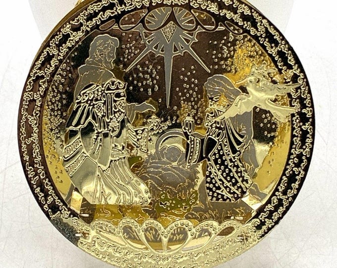 Vintage Gold 3D Nativity Diorama Christmas Ornament Holy Family 3in Metal