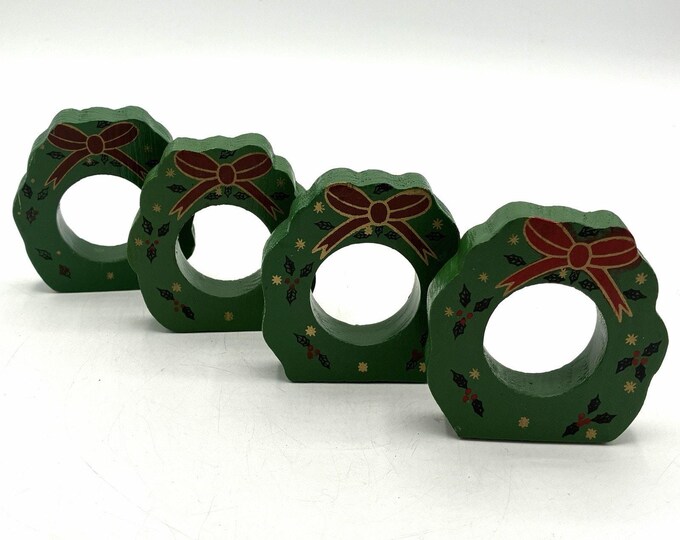 Vintage Set of 4 Wooden Christmas Wreath Napkin Rings Holiday