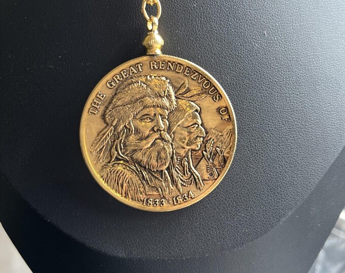 Vintage Great Rendezvous 1833-1834 Commemorative Gold Tone Medallion Necklace