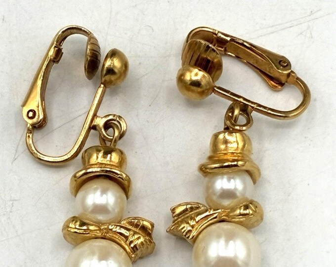 Vintage Faux Pearl Snowman Dangle Clip Earrings Gold Tone Hat Scarf Holiday