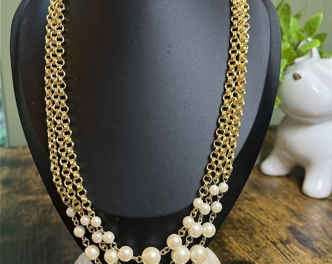 Avon Triple Chunky Chain Graduated Faux Pearl Necklace Multistrand Goldtone 19”