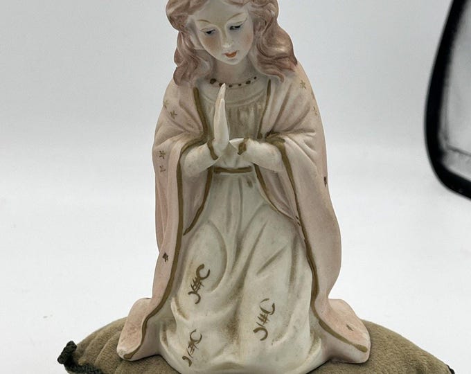 Vtg Ardalt Kneeling Madonna Mary Figurine Green Velvet Pillow Catholic Statue RD